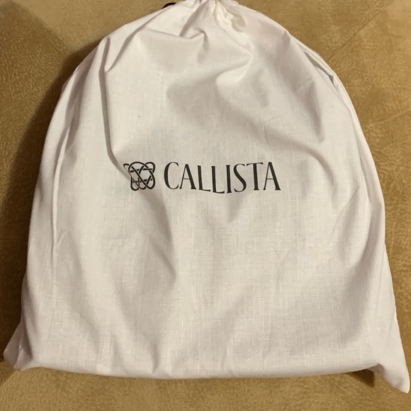 $490 Callista Crafts Iconic Slim Grained Leather Messenger / Crossbody Bag - Picture 3 of 16